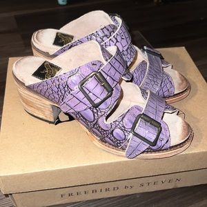 FREEBIRD BY STEVEN . Size 6 . Lavender fake snake skin. Part leather.